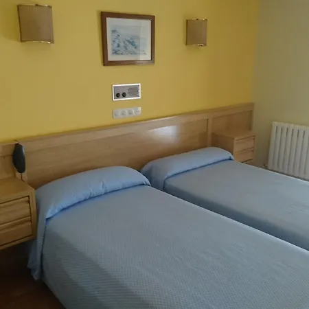 Moon Dreams La Lanzada 2*