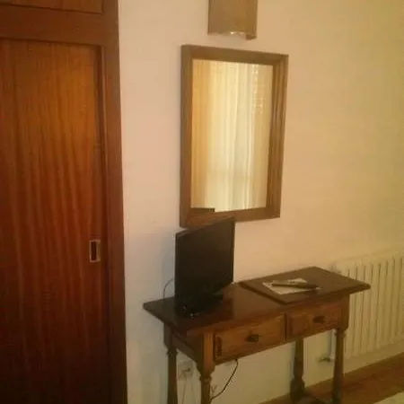 Hotel Con D´arbon 2*
