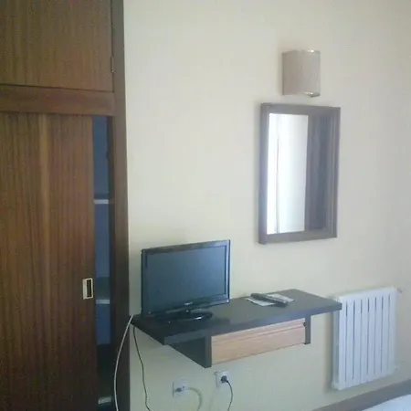 Hotel Con D´arbon 2*